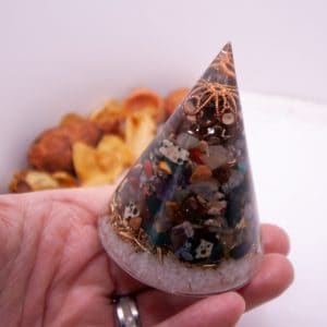 Handheld resin cone filled with mixed crystal chips, quartz granite, copper & brass (ref L134)